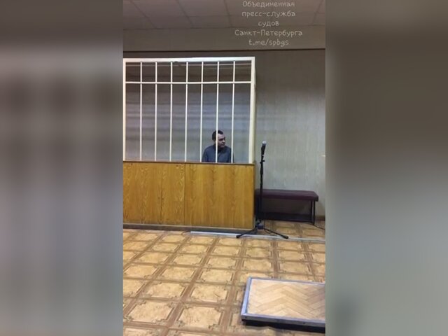 Суд в Санкт-Петербурге продлил арест блогеру Хованскому