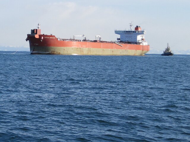 Воспламенение произошло на нефтяном танкере в Иркутской области