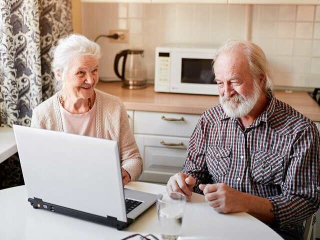 Онлайн‑программу подготовили для столичных пенсионеров, соблюдающих домашний режим