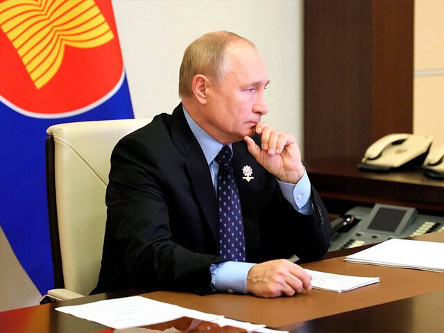Путин поручил разработать комплекс мер по нейтрализации последствий энергокризиса в Европе