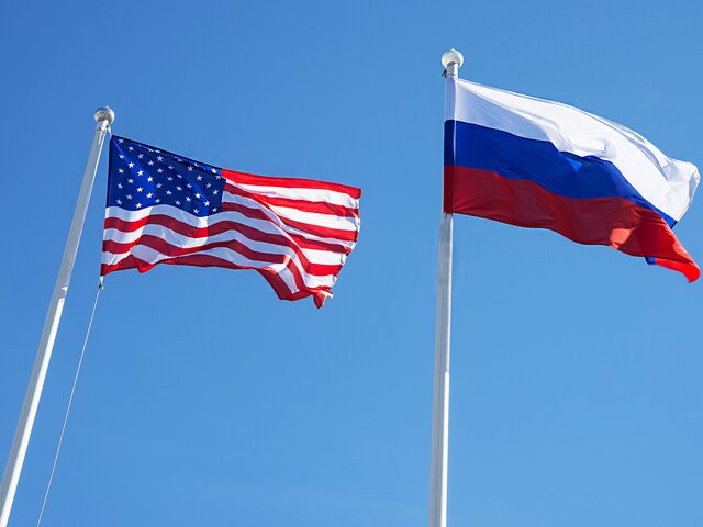 РФ хочет видеть США сильными и умными, а не пристанищем впадающих в маразм – Медведев