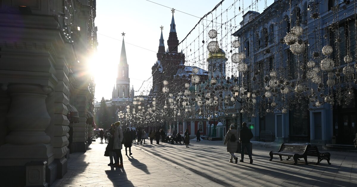 Следующий день в москве. Весна в Москве. Москва сейчас. Апрель в Москве. Солнечный день в Москве.