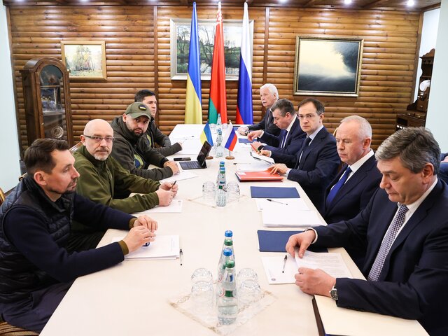Песков заявил о заинтересованности Москвы в скорейших переговорах с Украиной