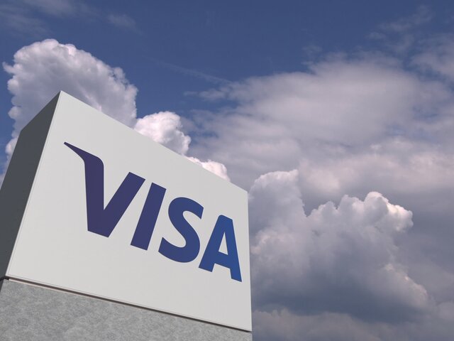 Visa объявила о приостановке всех операций в России