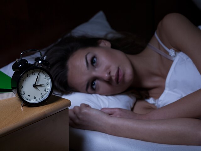 Сомнолог объяснил, как уснуть при сильном стрессе