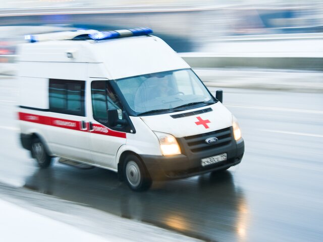 Три человека стали жертвами ДТП с грузовиком в Новосибирске