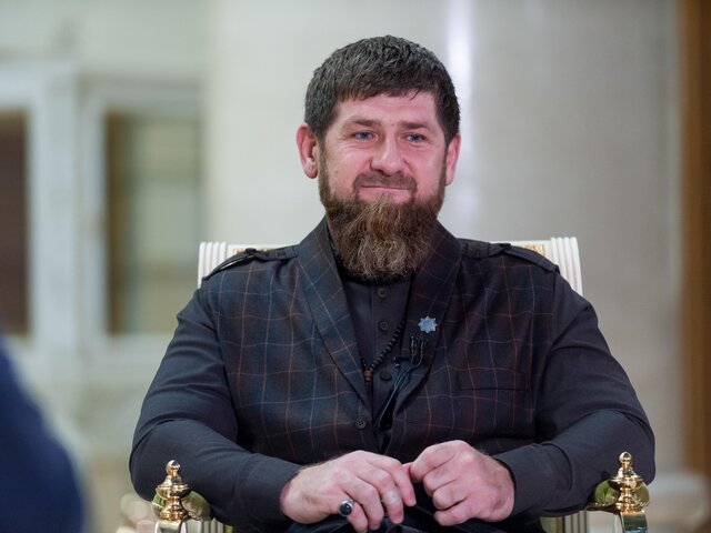Кадыров предложил Зеленскому подработку в Чечне