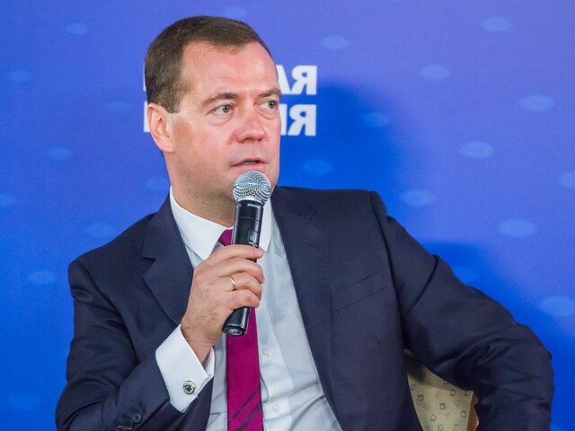 Ответ на высылку дипломатов РФ будет разрушительным для двусторонних отношений – Медведев