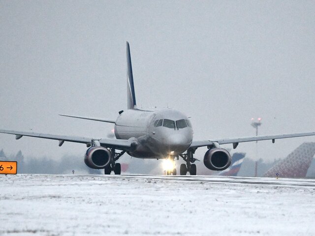 Путин поручил компенсировать россиянам стоимость билетов отмененных авиарейсов