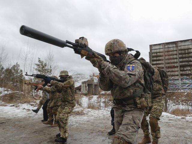 Песков призвал США отказаться от линии по нагнетанию напряженности вокруг Украины