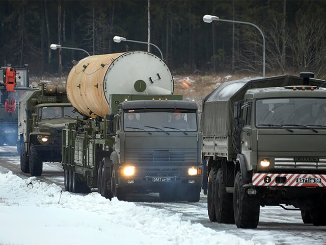Песков заявил, что тренировочные запуски баллистических ракет не должны вызывать опасений 