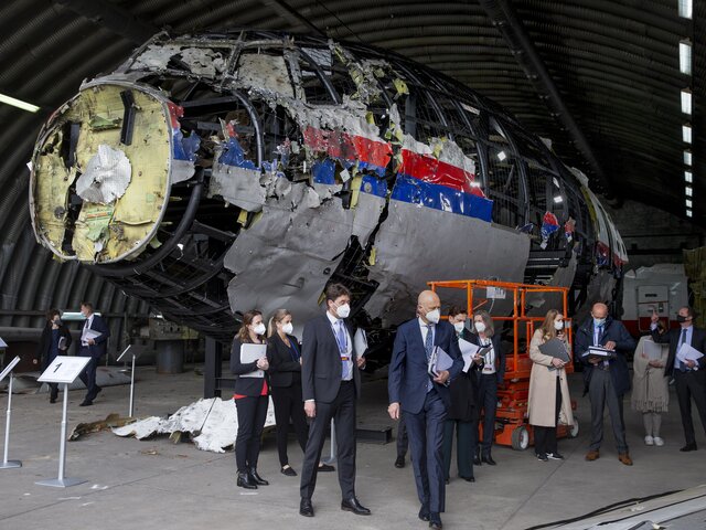 Голландская прокуратура назвала обвиняемых по делу MH17 виновными в убийстве