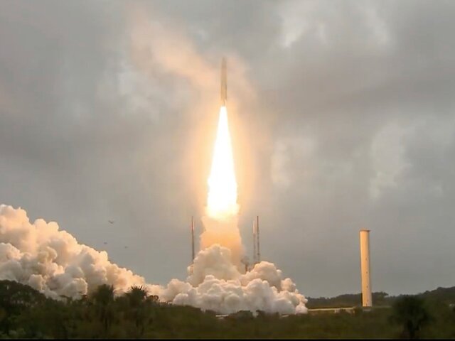 Произведен успешный запуск ракеты Ariane 5 с космическим телескопом 