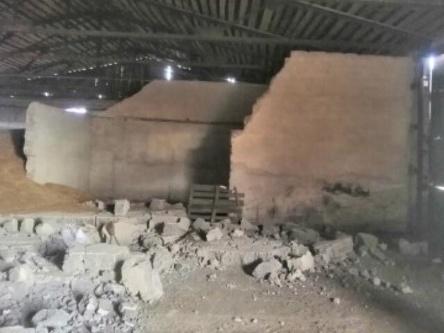 Две женщины погибли в результате обрушения стены склада на Алтае