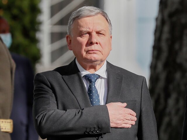 Министр обороны Украины написал заявление об отставке