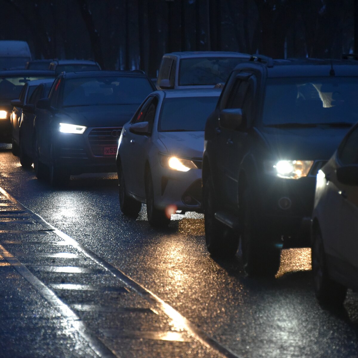 Автоэксперт перечислил правила вождения в темное время суток – Москва 24,  08.11.2021