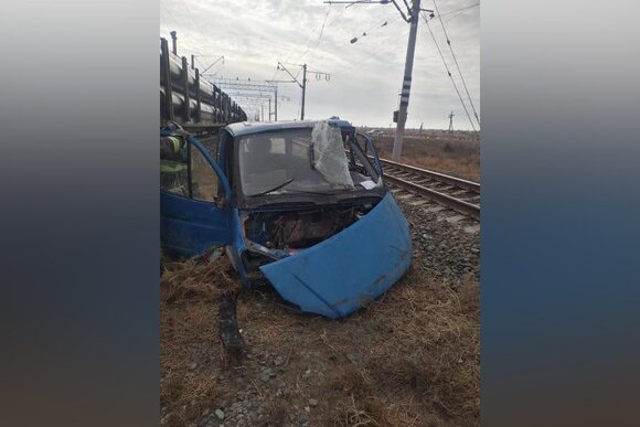 В красноярске столкнулись поезда