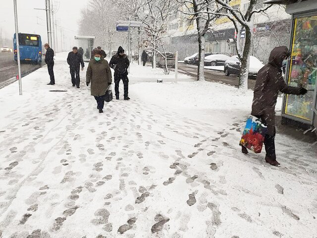 На Москву обрушился снежный заряд
