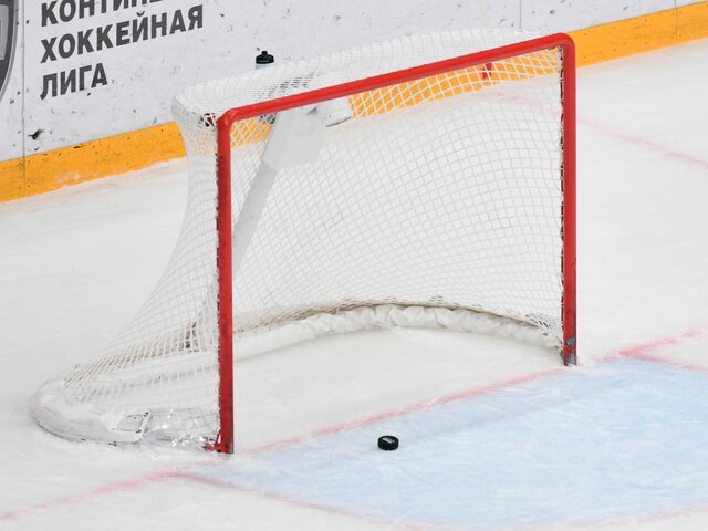 Воскресные матчи КХЛ начнутся с минуты молчания в память о хоккеисте Родионове