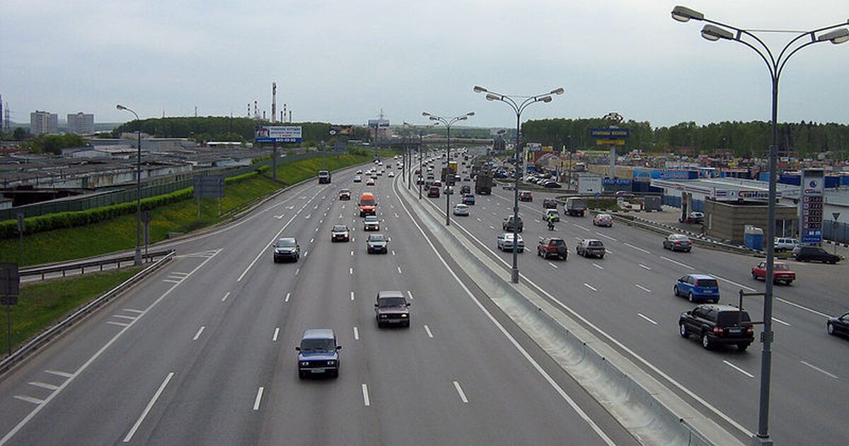 Дороги Москвы. Сколько полос на МКАДЕ. Фото полос на МКАДЕ. Выход на трассу.