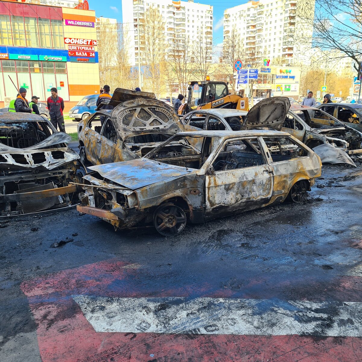 Названы возможные причины пожара на парковке на юге Москвы – Москва 24,  28.04.2022