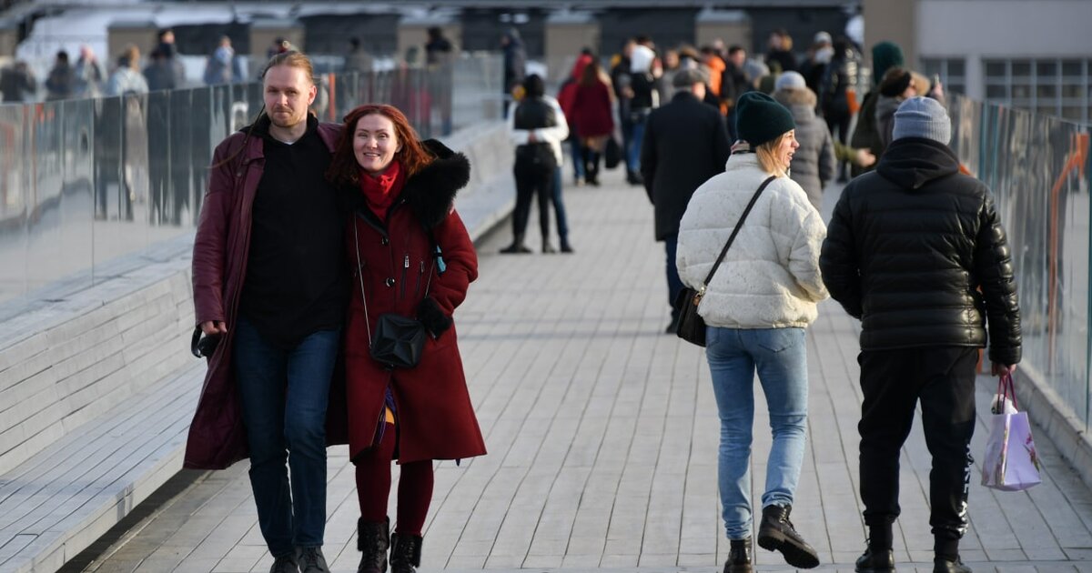 Дождь в москве 18 июля. Москва в апреле. Москва в конце апреля. Москва в апреле фото. Новости дождь Москва.