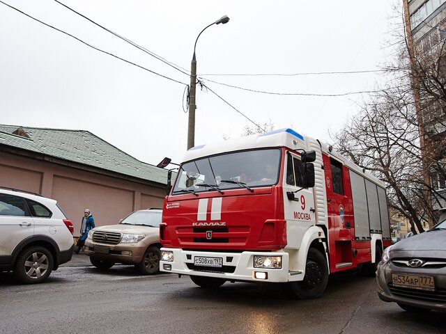 Один человек погиб в результате пожара в жилом доме на западе Москвы