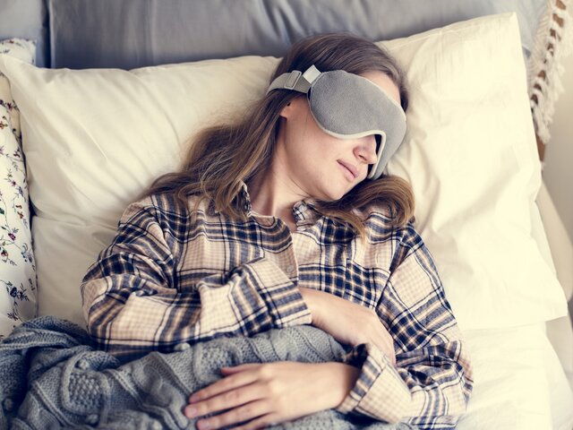 Сомнолог назвала смертельно опасный симптом во время сна