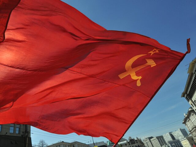 В ЛДПР прокомментировали предложение заменить российский триколор флагом СССР