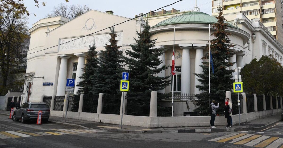 Посольство австрии. Посольство Австрии в Москве. Посольство Казахстана в Австрии. Австрийское посольство Кишинев. Посольство Австрии в Баку.