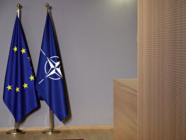 Президент и премьер Финляндии поддерживают решение подать заявку на вступление в НАТО