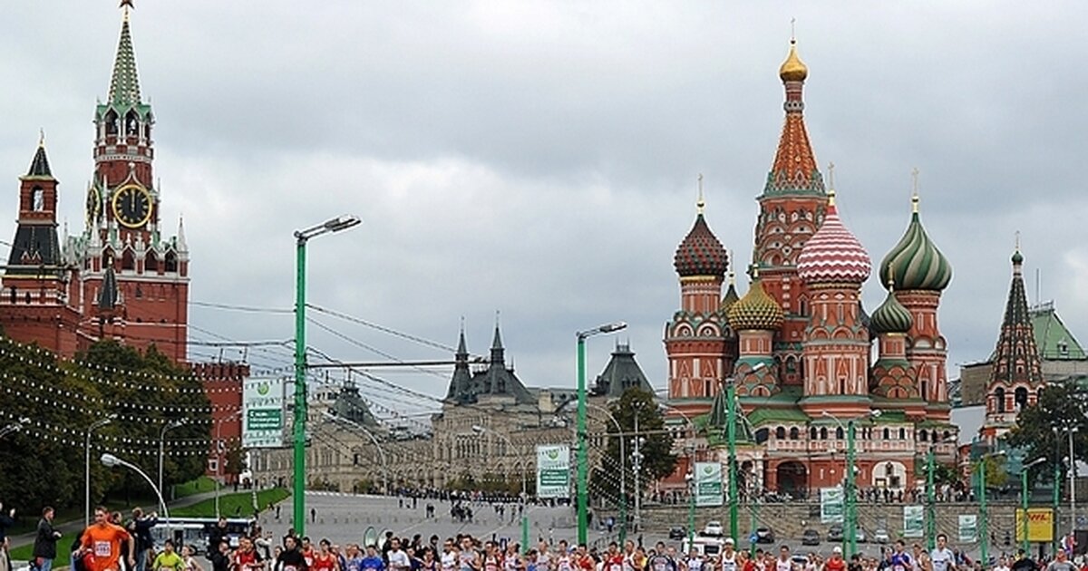 Moscow m. Московский марафон красная площадь. 2 Апреля 2015 фото Москва.