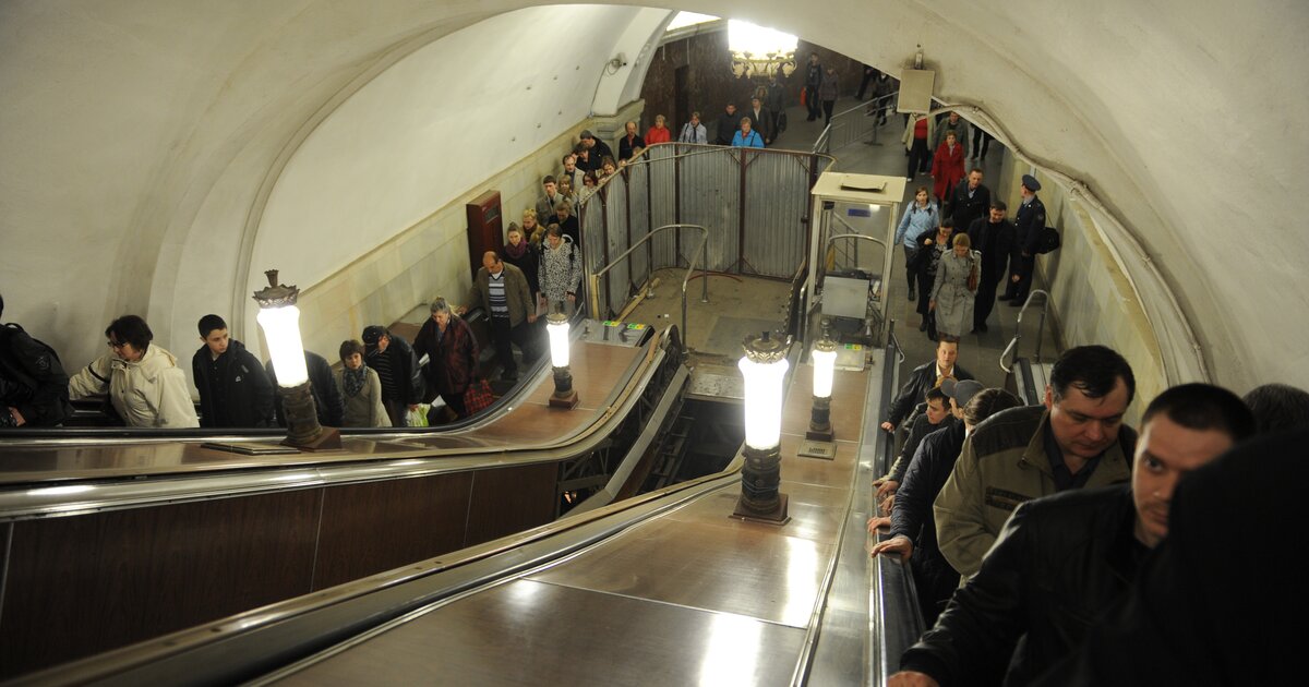 Метро третьяковская внутри