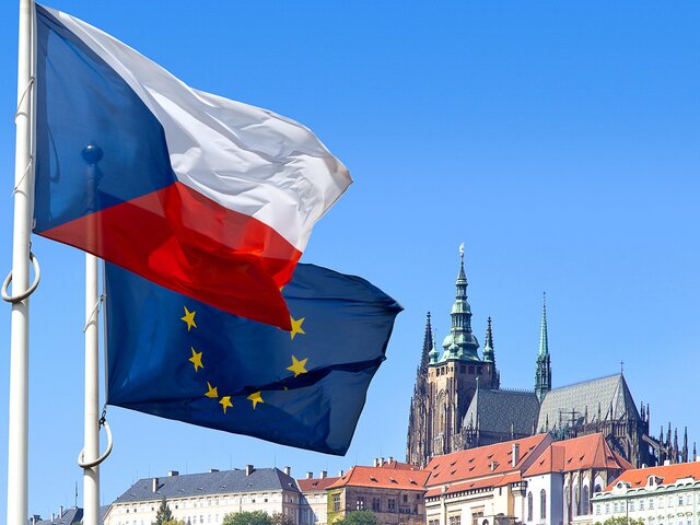 В чешском парламенте выступили за запрет виз ЕС для россиян