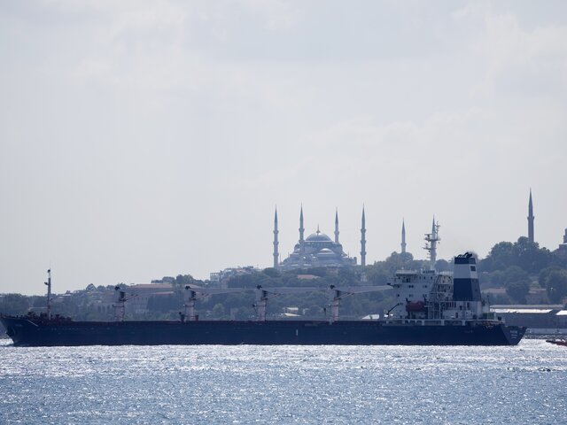 Береговая охрана Турции сообщила о восстановлении движения судов в Босфорском проливе