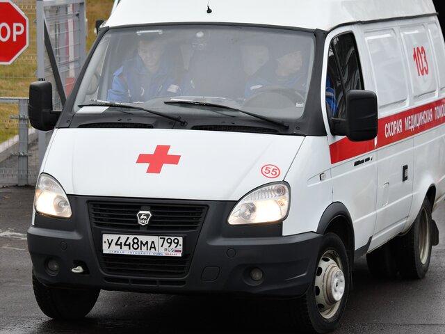 Два человека пострадали в ДТП со скорой на западе Москвы