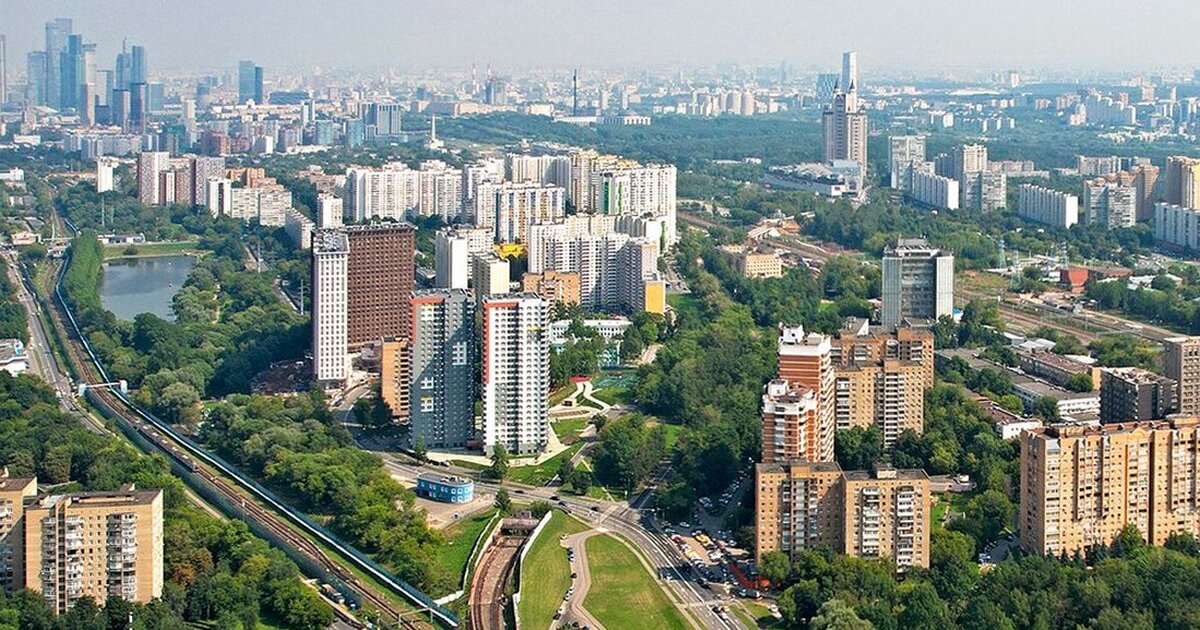 Увеличение москвы. Москвы. Вид из окна Москва. Мост с видом на Москва Сити. Г Московский фото.