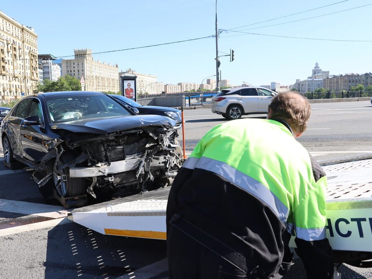 ДТП с участием четырех авто произошло на Новом Арбате в Москве – Москва 24,  07.06.2022