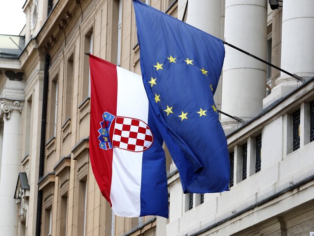 В ЕК сообщили о готовности Хорватии перейти на евро с 2023 года