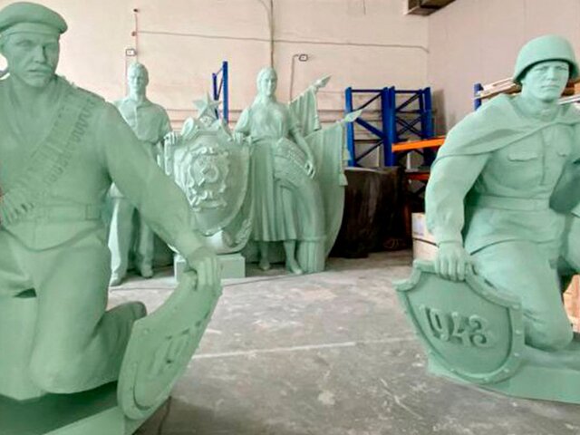 Восстановлены скульптуры павильона 