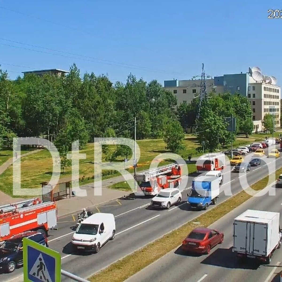 Движение в Коломенском проезде в сторону Каширского шоссе ограничено из-за  пожара – Москва 24, 29.06.2022