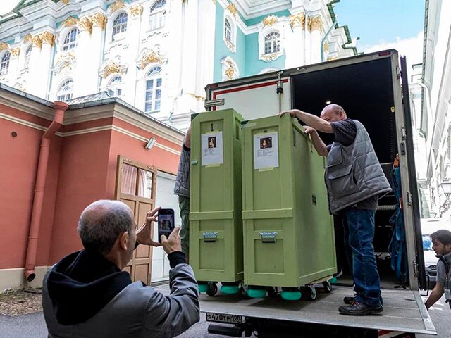 Последние экспонаты фондов Эрмитажа вернулись из Европы в Россию