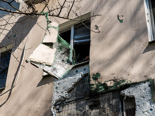 В МО РФ заявили об организации в Николаеве постановки с разрушенными домами