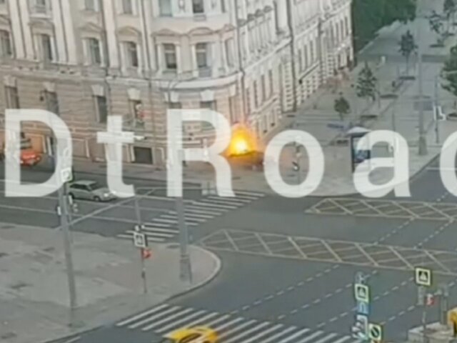 Момент смертельного ДТП на Зубовском бульваре попал на камеры