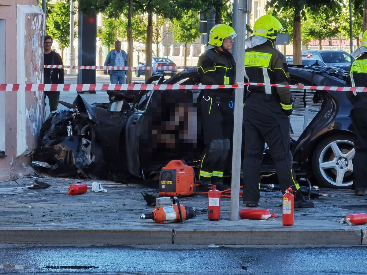 Дагестанский тренер спас из горящей машины в Москве шесть человек – Москва  24, 24.06.2022