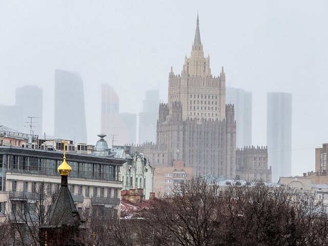 В МИД РФ вызвали посла Латвии из-за сноса советских памятников