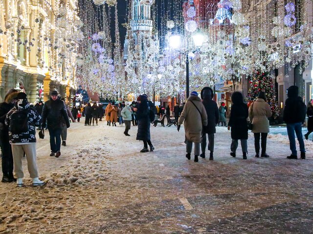 Москвичей предупредили о десятиградусных морозах в новогоднюю ночь