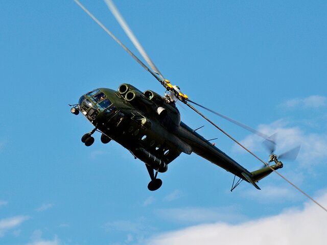 Вертолет Ми-8 совершил экстренную посадку в Омской области