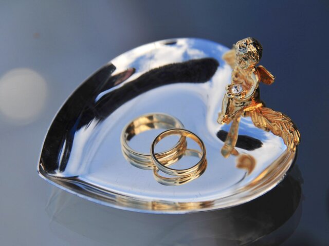 Собянин: во время майских праздников в Москве поженились около 1 100 пар