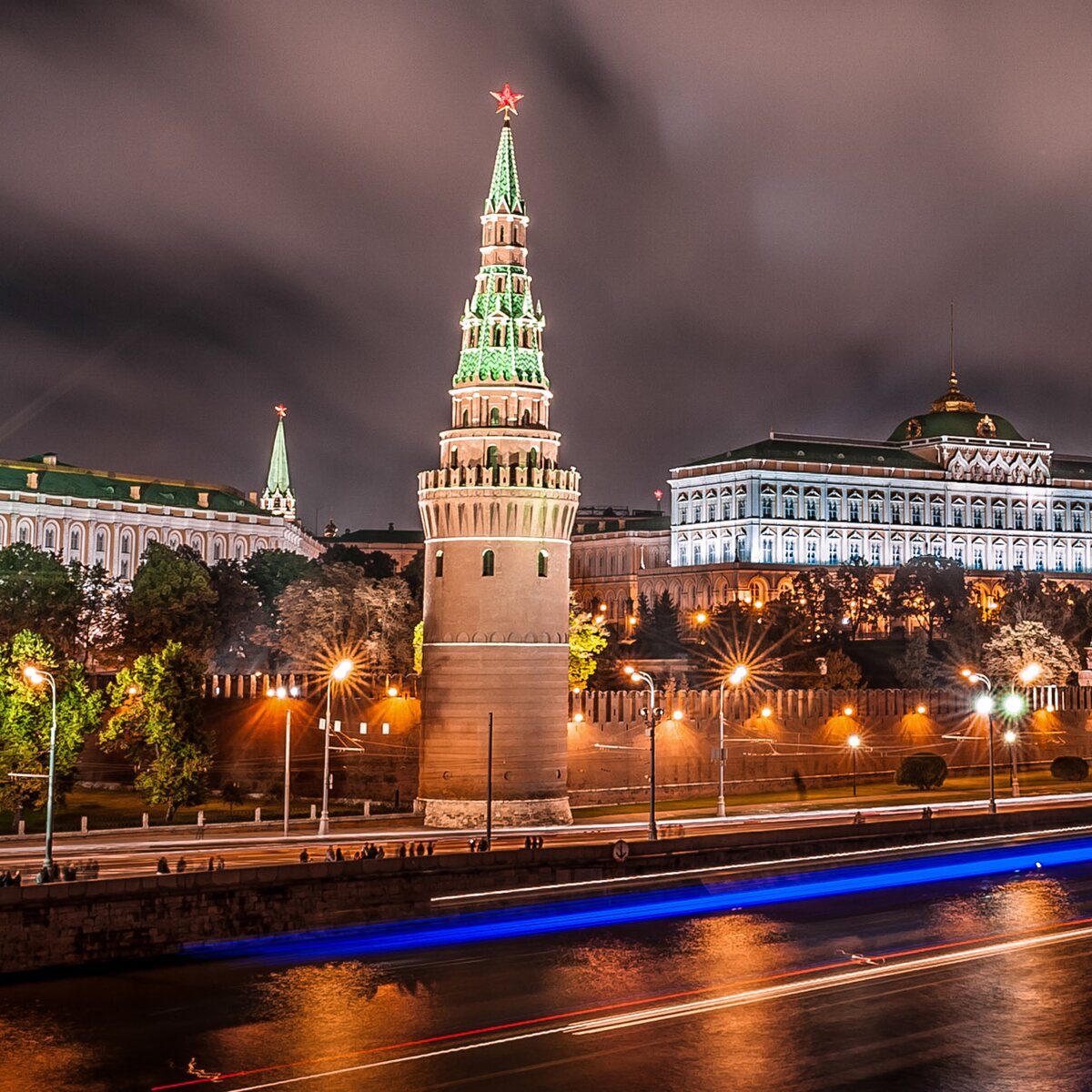 Власти Украины опровергли свою причастность к ночной атаке на Кремль –  Москва 24, 03.05.2023